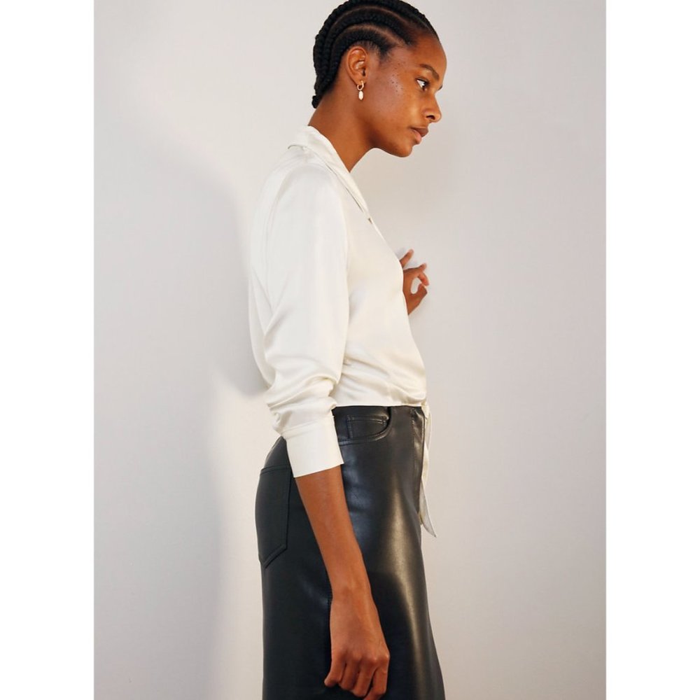 Aritzia Wilfred Tie Front 100% Cupro Japanese Fabric Blouse - Picture 3 of 10